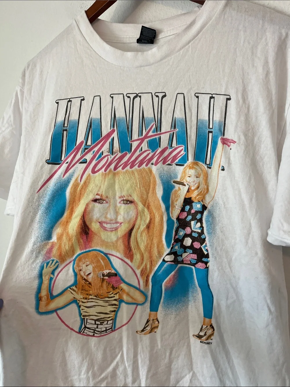 Hannah Montana White Graphic Tee - Picture 2 of 4